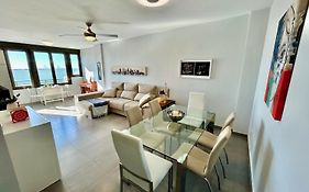 GATU Arena 1º linea de playa, parking gratis, vistas al mar, piscinas- Preferente mayores de 21 años y familias